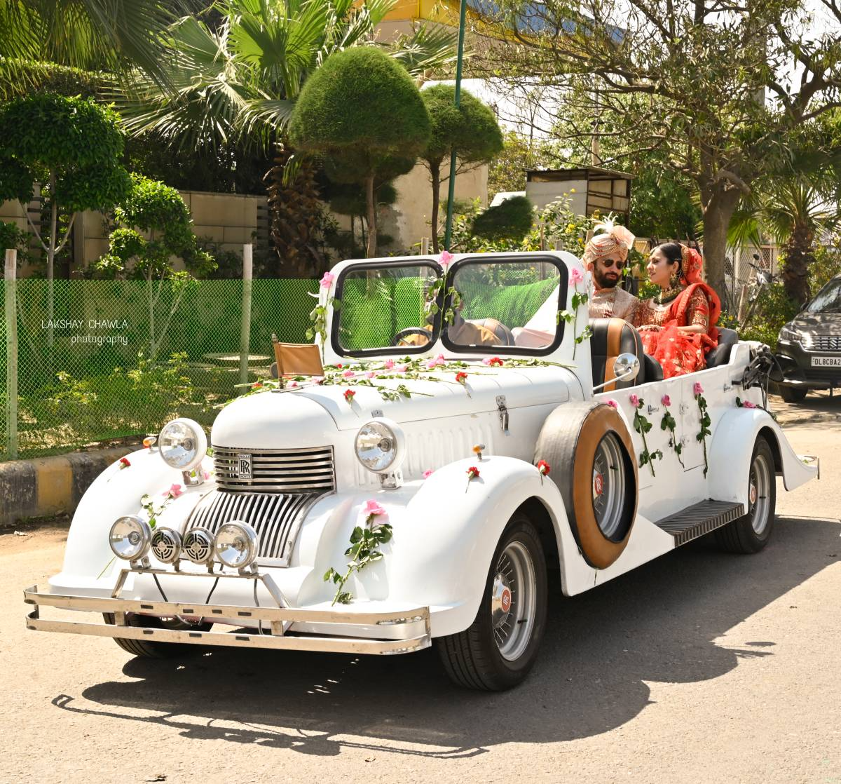 vintage car for wedding